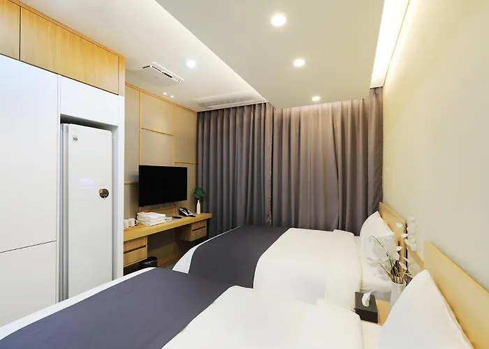 Hotel The Classic Myeongdong 4*