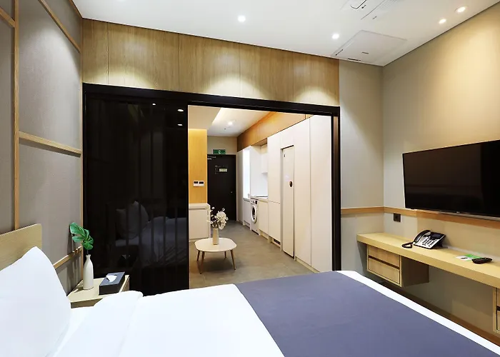 Hotel The Classic Myeongdong 4*